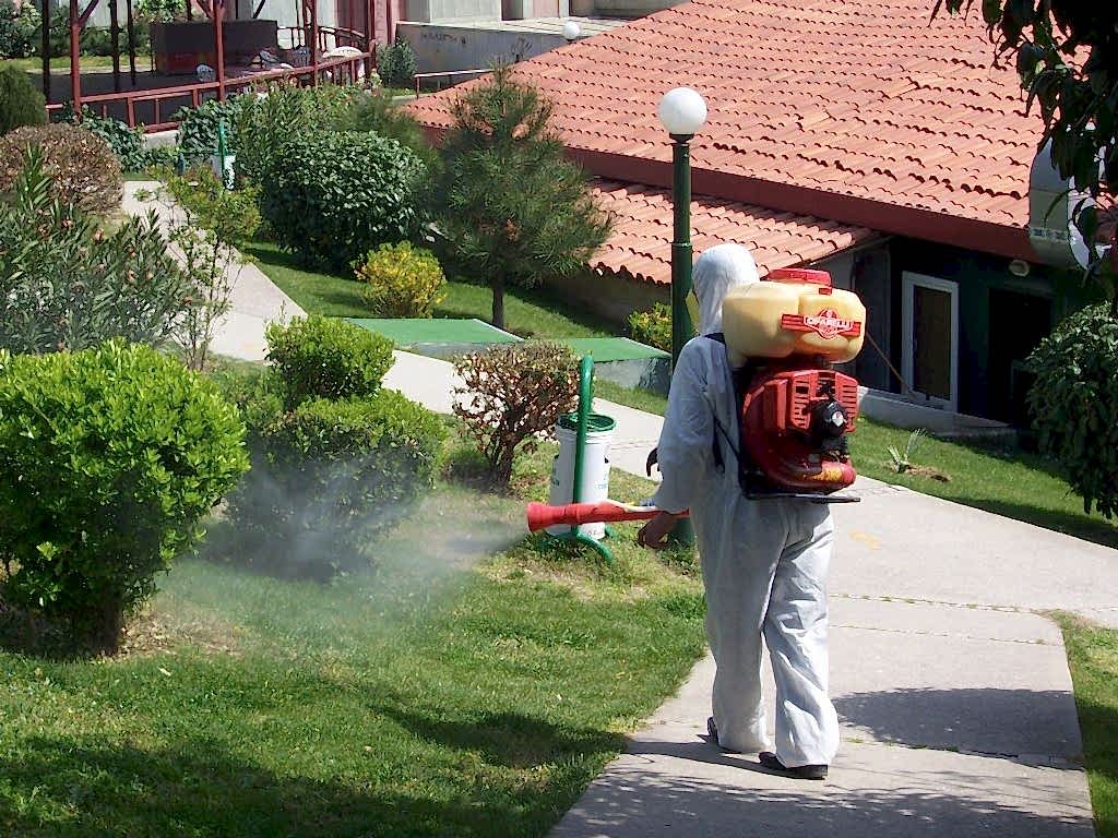 Bahçe ve Ağaç İlaçlama Uygulaması